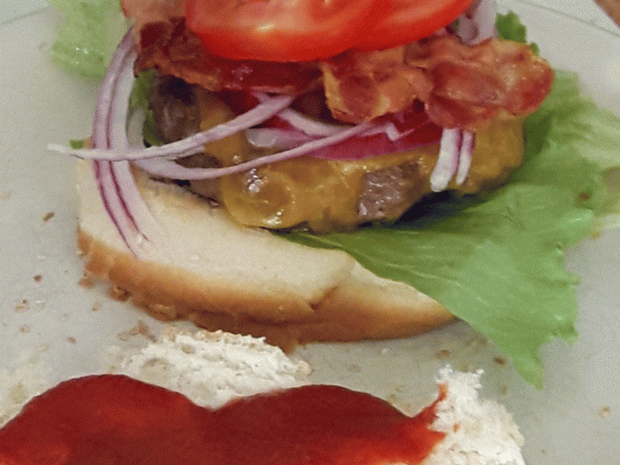 Ein IHL-Burger nach Ela's Art entsteht